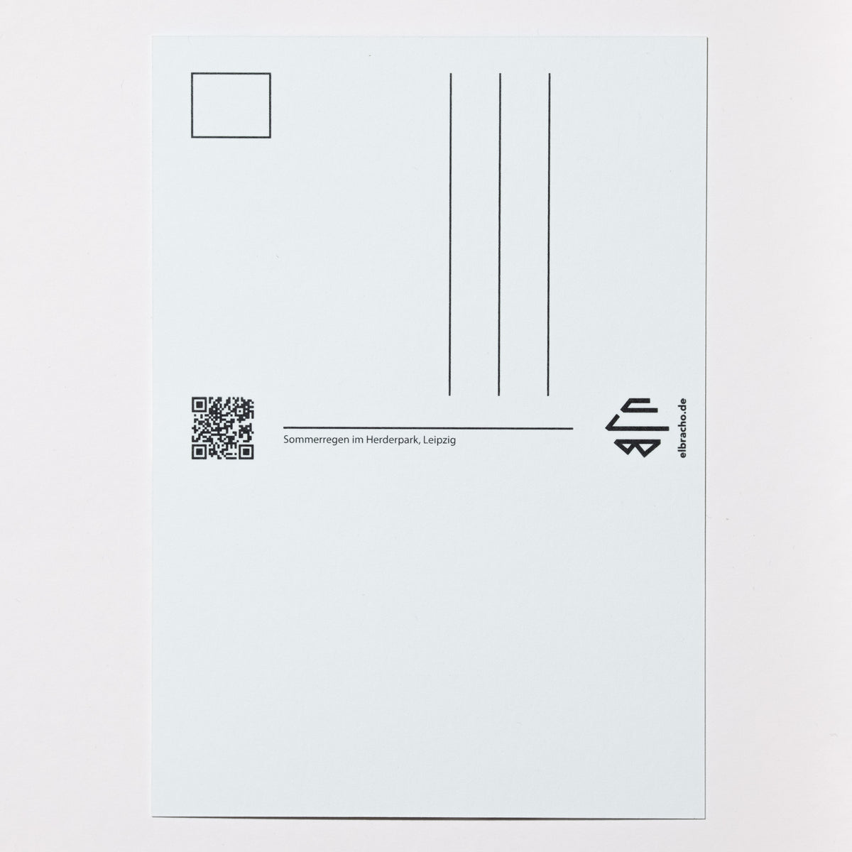 Rückseite der elbracho Postkarte 'Herderpark, Leipzig' mit Adressfeld und QR-Code