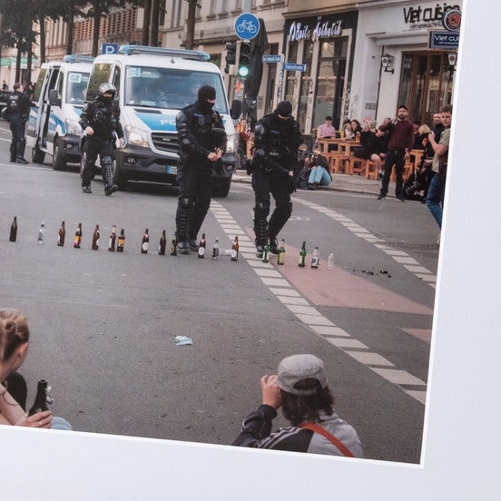 Bullensperre, fotografiert in Leipzig – Ausschnitt des Fotoprints von elbracho